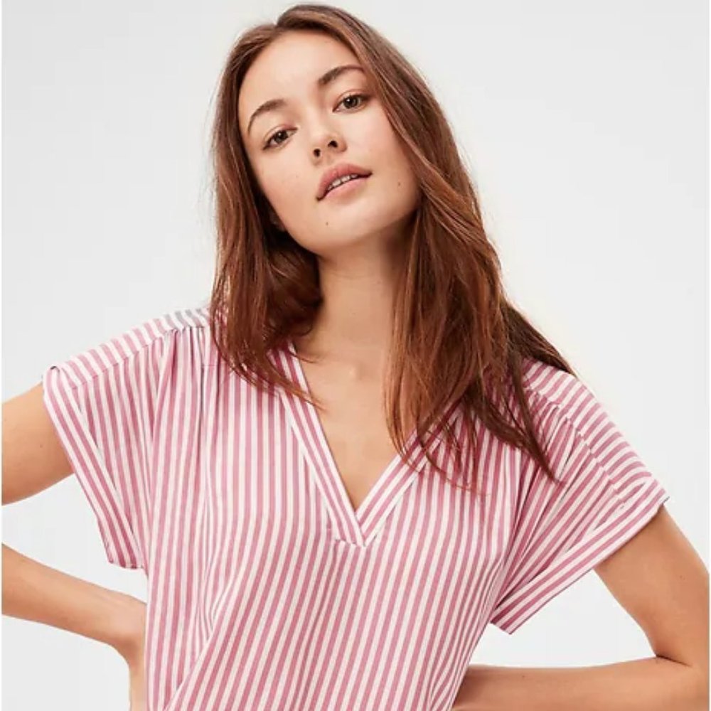 GAP Red and White Striped V-Neck Shirt